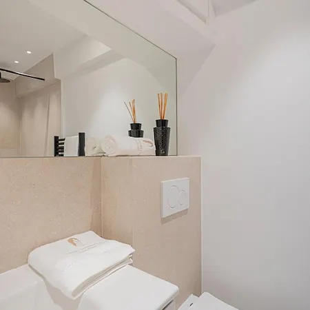 Casa Tropezina - Center - 1 Min Port Apartamento